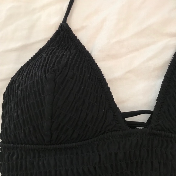 Cute black bikini top - Picture 2 of 5